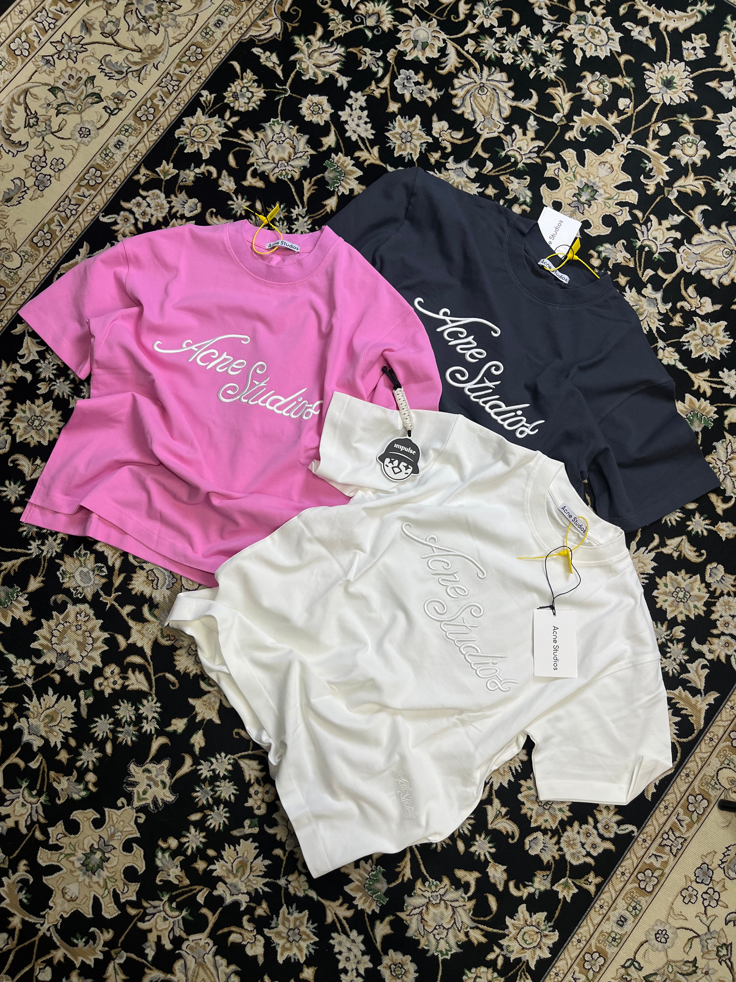 Acne Studios Logo-Embroidered T-shirt
